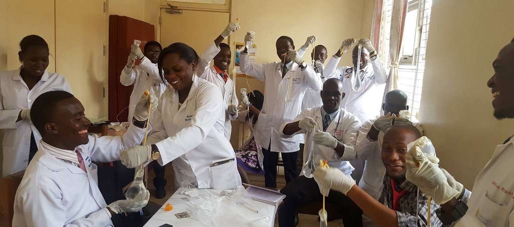 Faculty of Health Sciences students in a laboratory